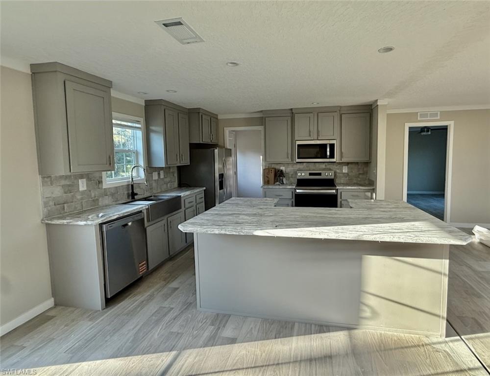 CHARLOTTE RANCHETTES - Residential