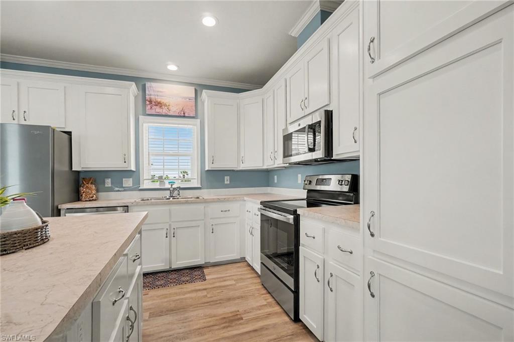 BAYSIDE ESTATES - Residential