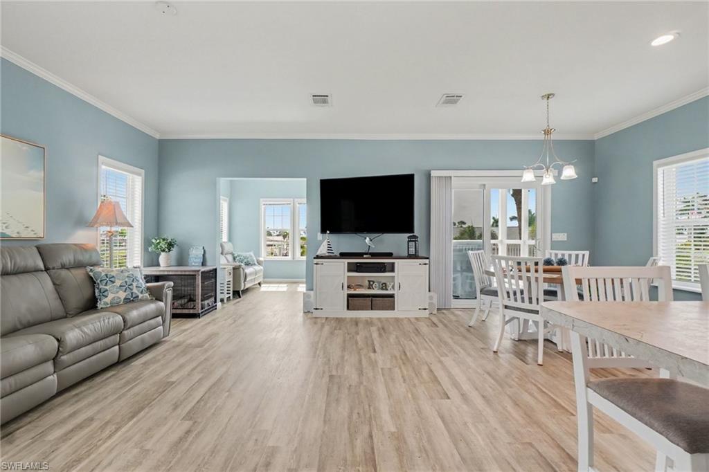 BAYSIDE ESTATES - Residential