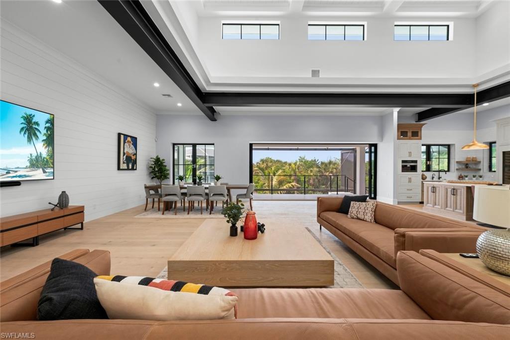 BRIGHT WATER - Residential