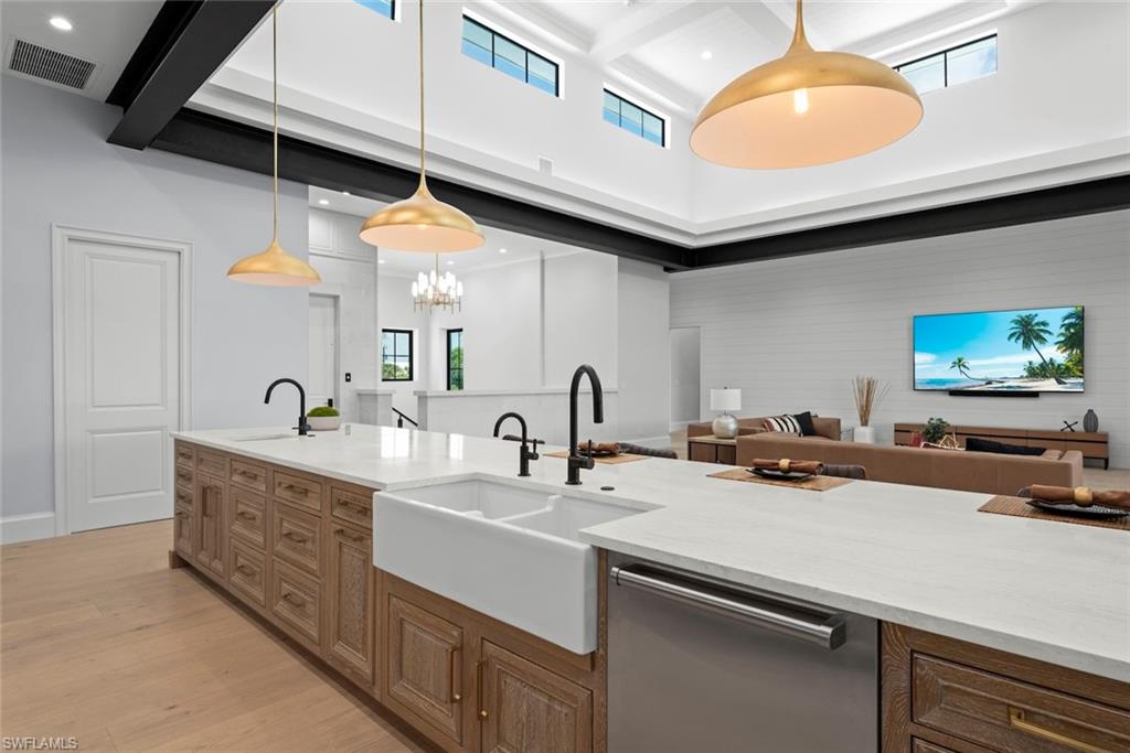 BRIGHT WATER - Residential