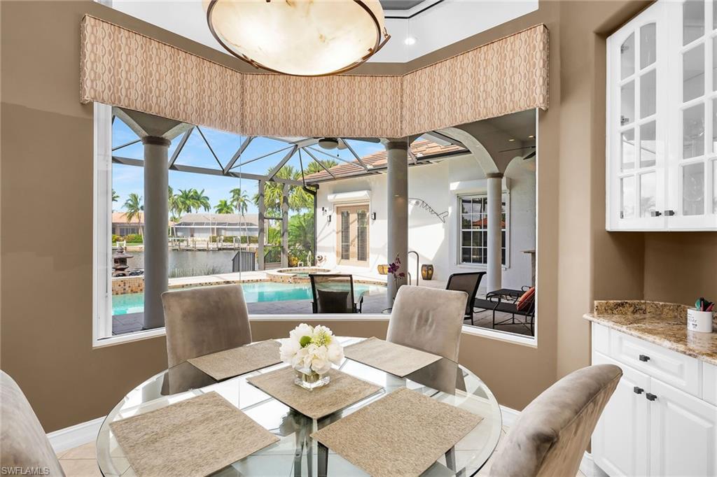MARCO BEACH - Residential