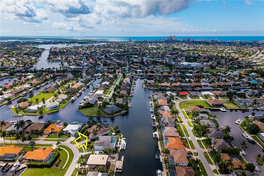 MARCO BEACH - Residential