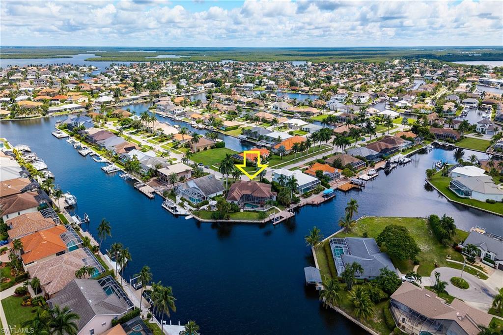 MARCO BEACH - Residential