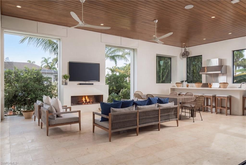 MARCO ISLAND - Residential