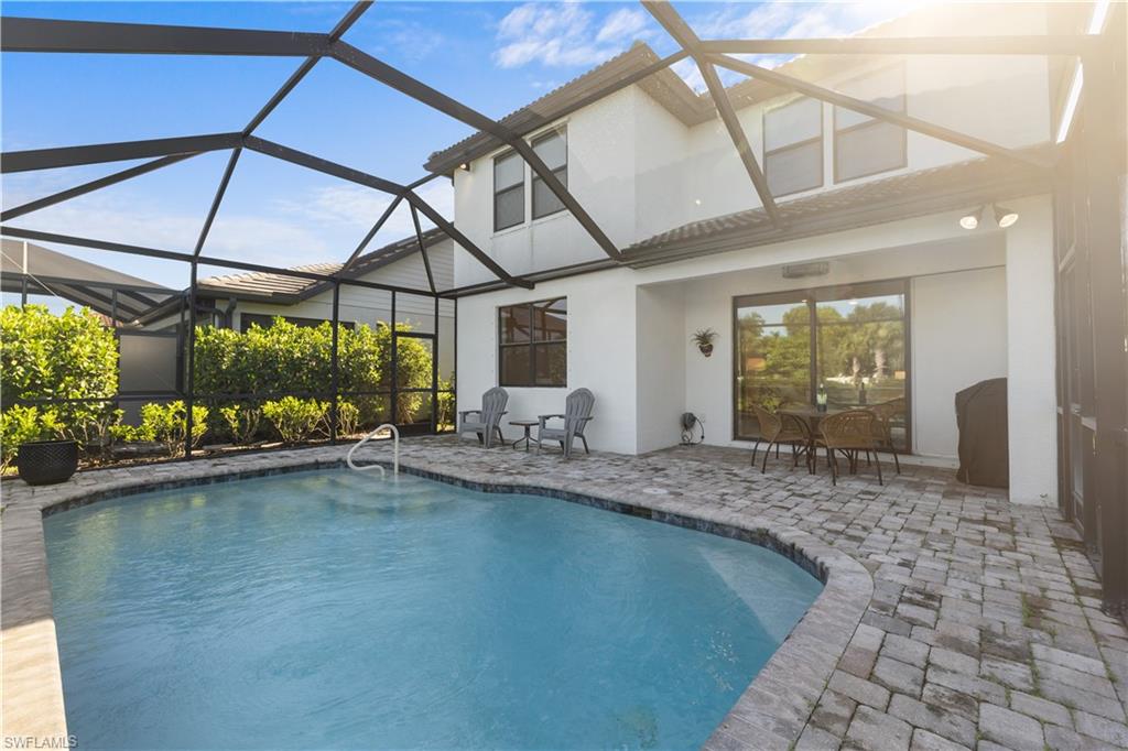 AVERY SQUARE - Residential Lease