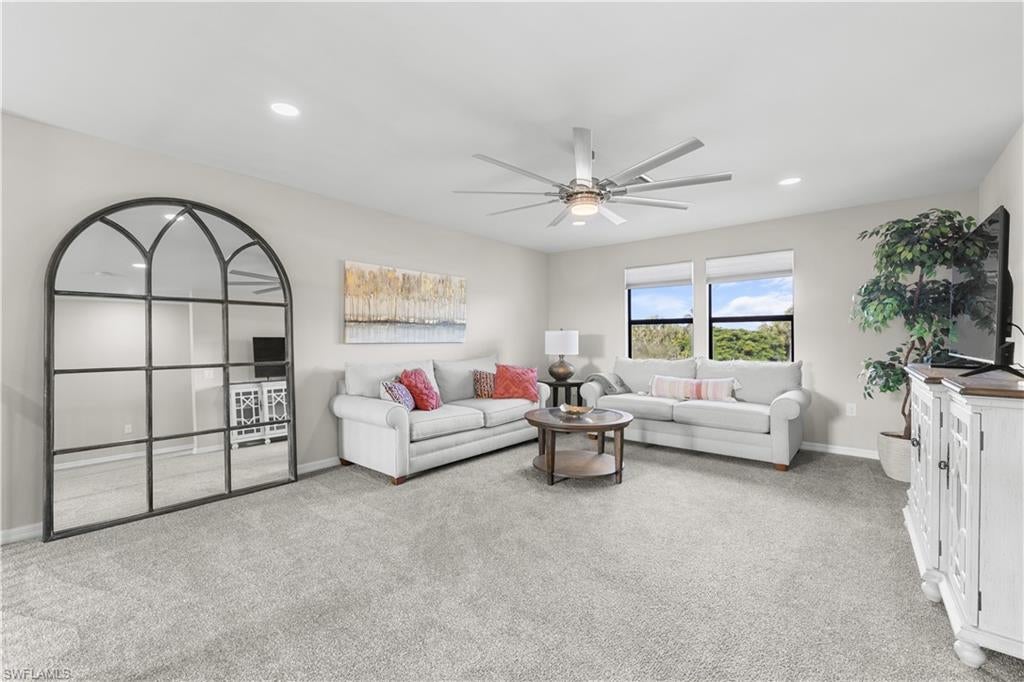 AVERY SQUARE - Residential Lease