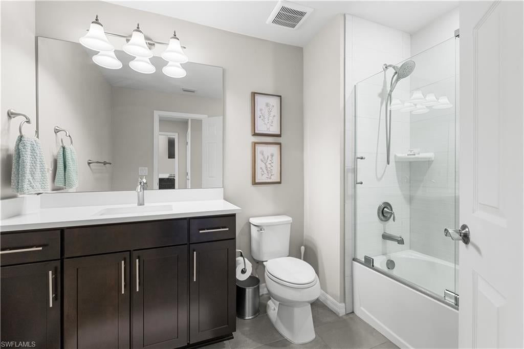 AVERY SQUARE - Residential Lease