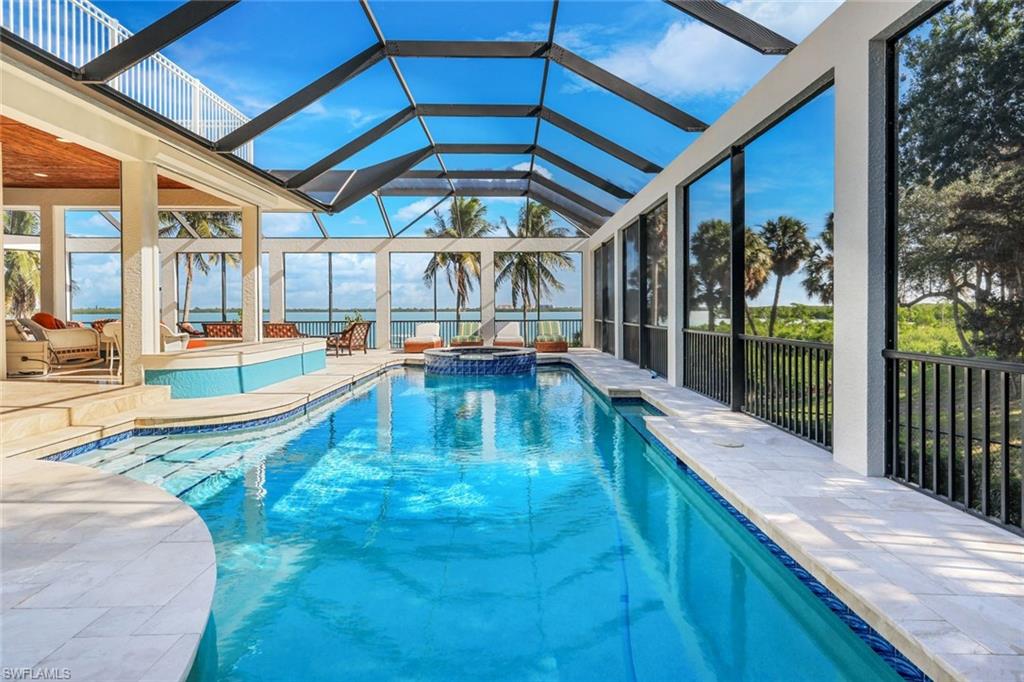 ESTATES - Residential