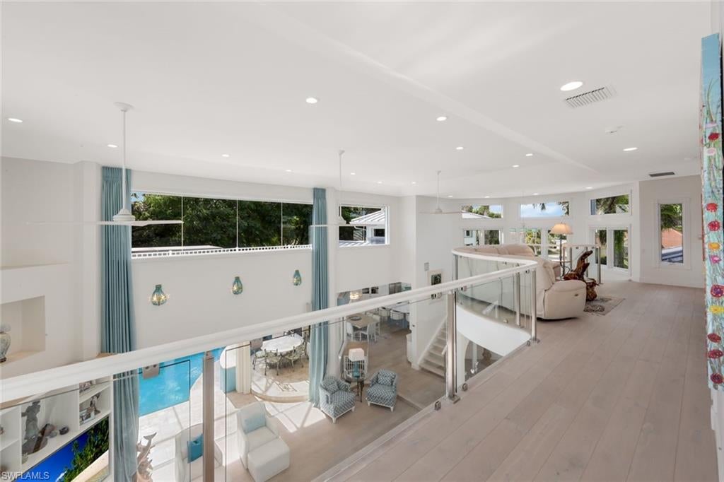 ESTATES - Residential