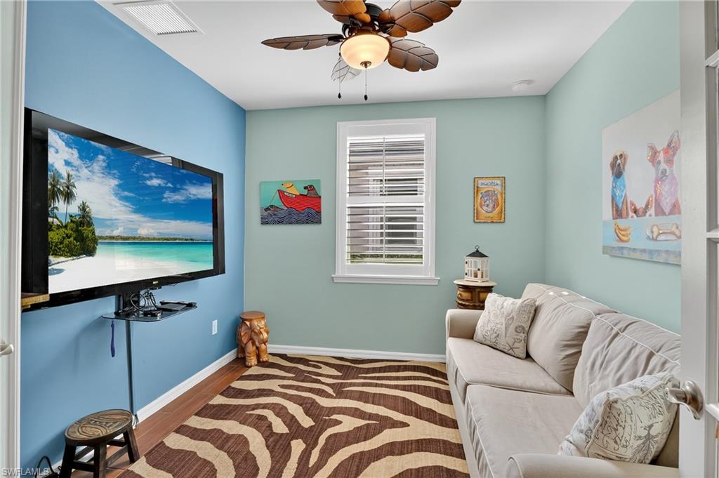 CORAL HARBOR - Residential