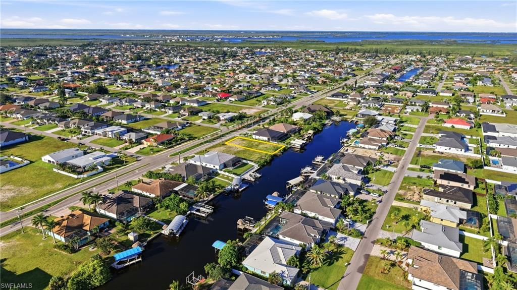 CAPE CORAL - Land
