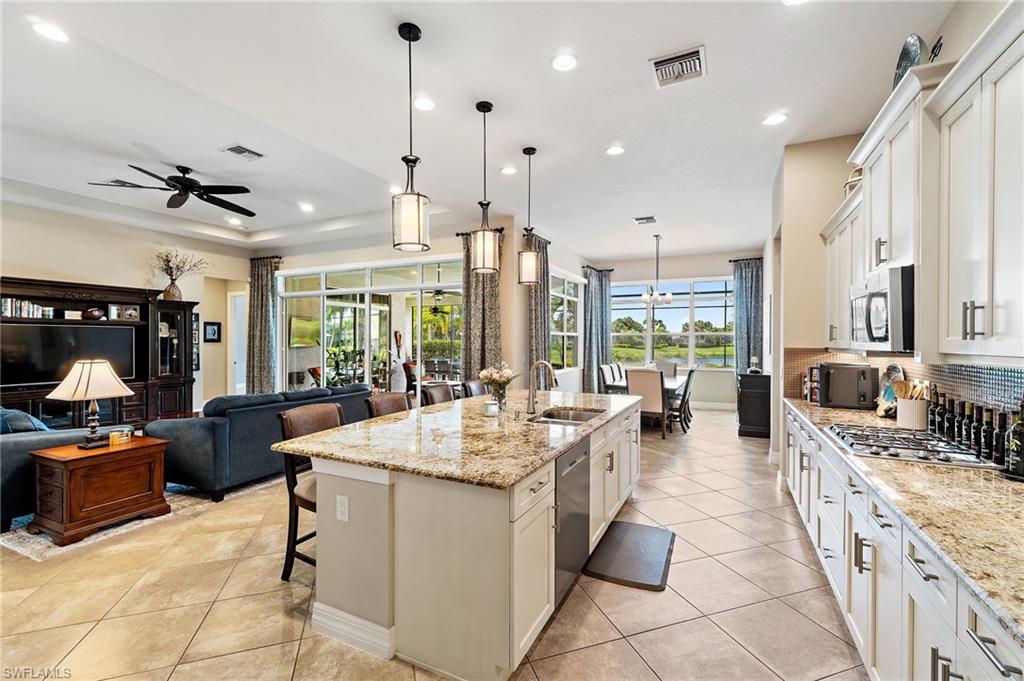 TORREY PINES - Residential