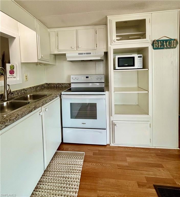 FOREST PARK MOBILE HOME - Residential