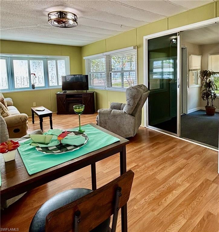 FOREST PARK MOBILE HOME - Residential