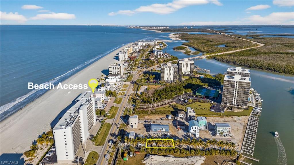 BONITA BEACH - Land