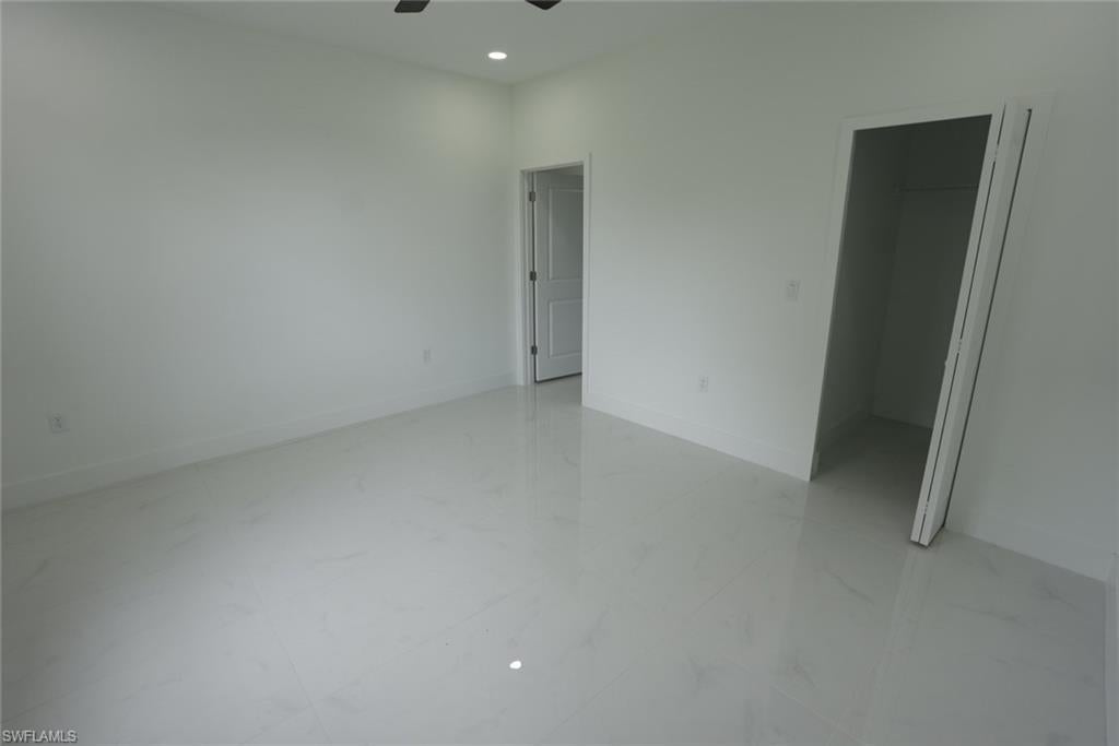 900 BUILDING - Residential