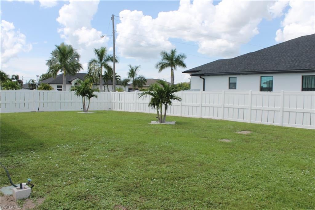 CAPE CORAL - Residential
