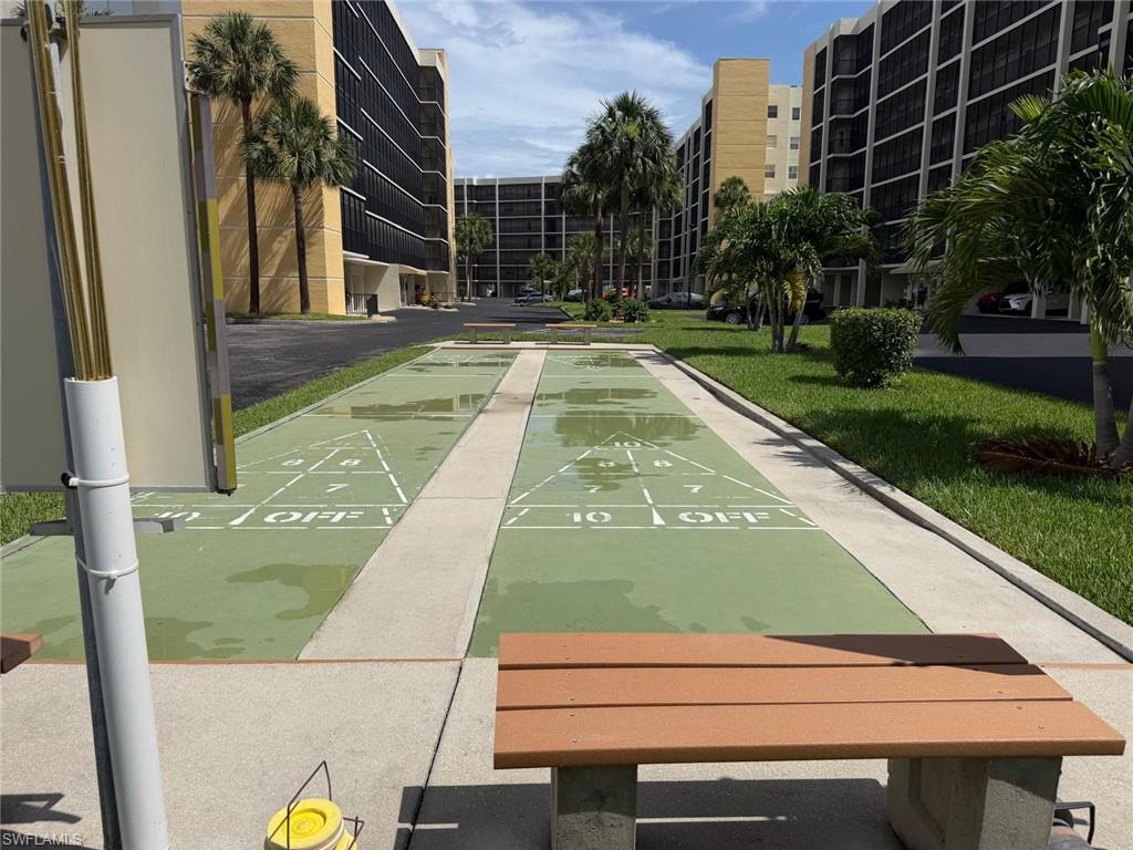 HIBISCUS POINTE - Residential Lease