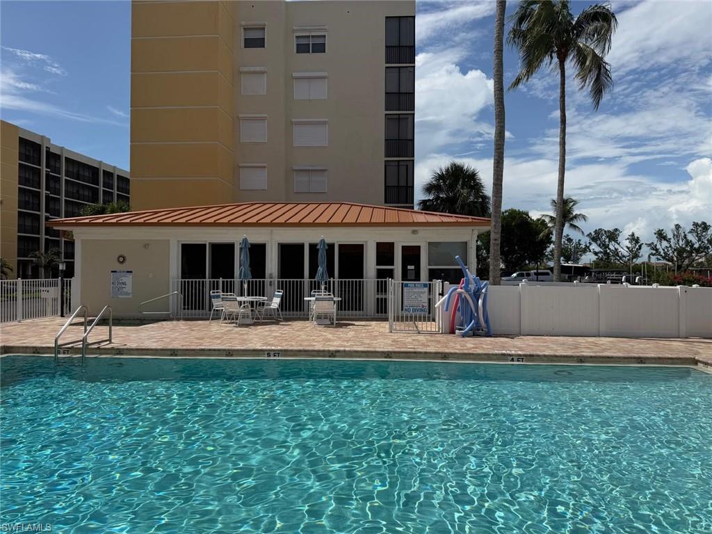 HIBISCUS POINTE - Residential Lease