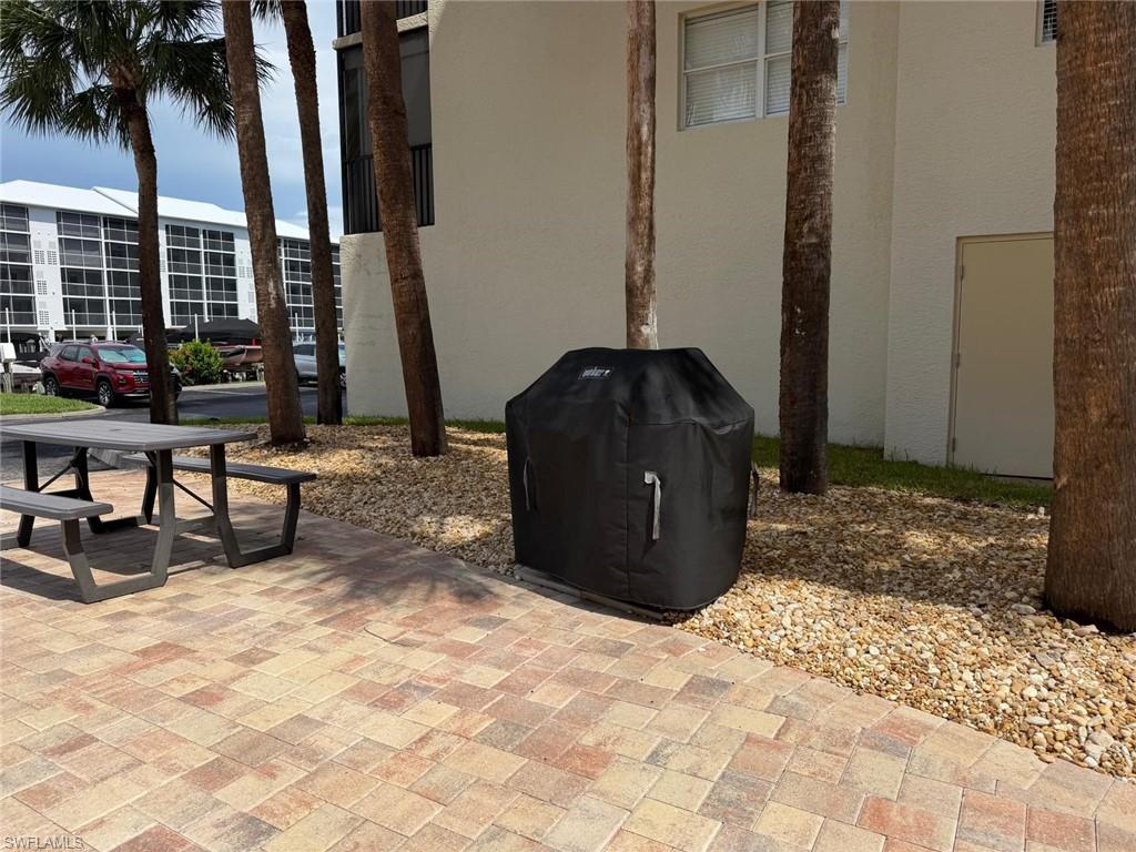 HIBISCUS POINTE - Residential Lease