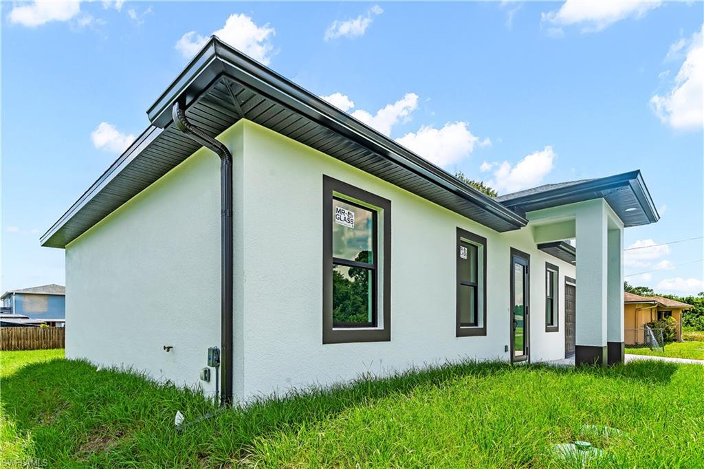 LEHIGH ACRES - Residential