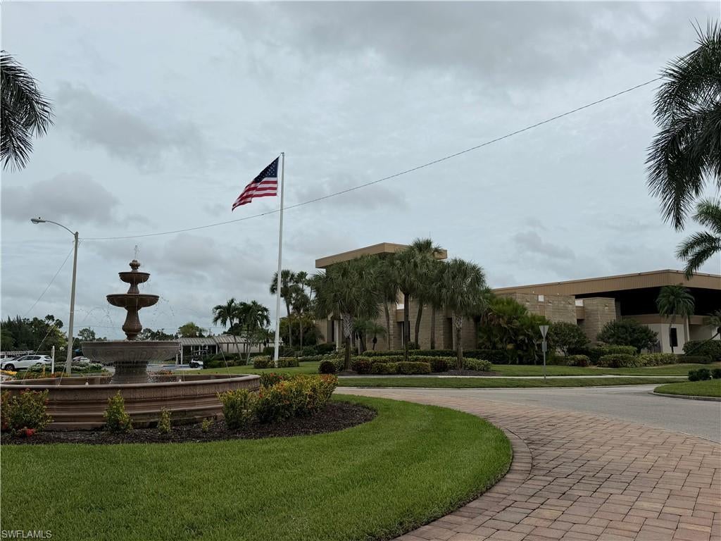 SEVEN LAKES - Residential