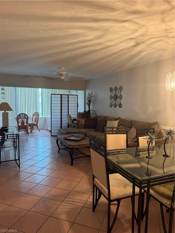 SEVEN LAKES - Residential