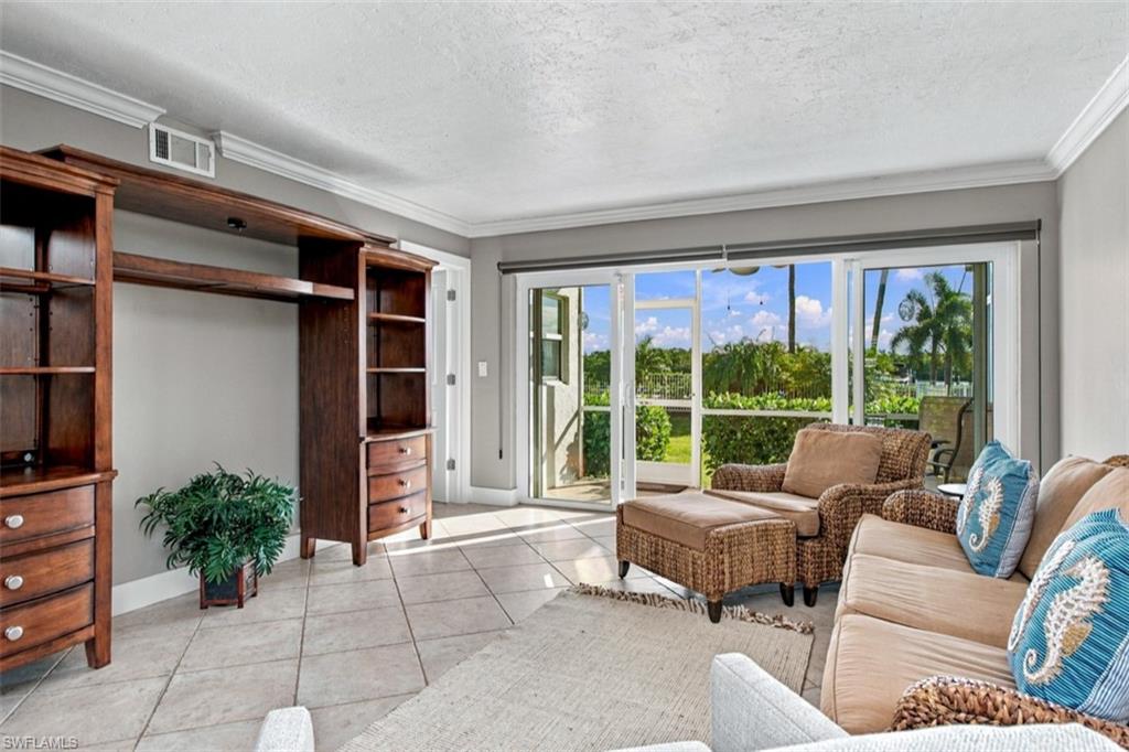 MARINERS COVE - Residential