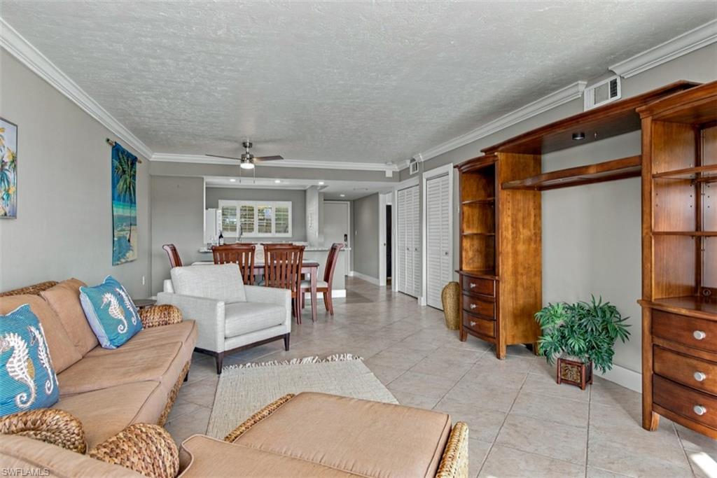 MARINERS COVE - Residential
