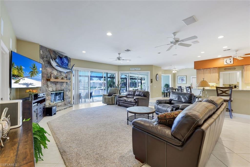 MARCO ISLAND - Residential