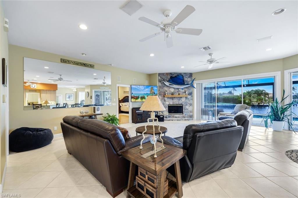 MARCO ISLAND - Residential