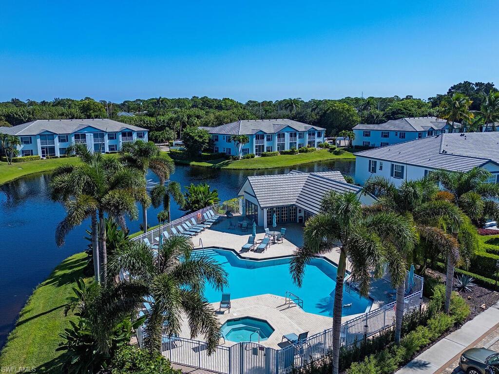 LAUREL OAKS AT PELICAN BAY - Residential