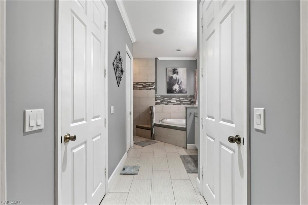 WILSHIRE LAKES - Residential Lease