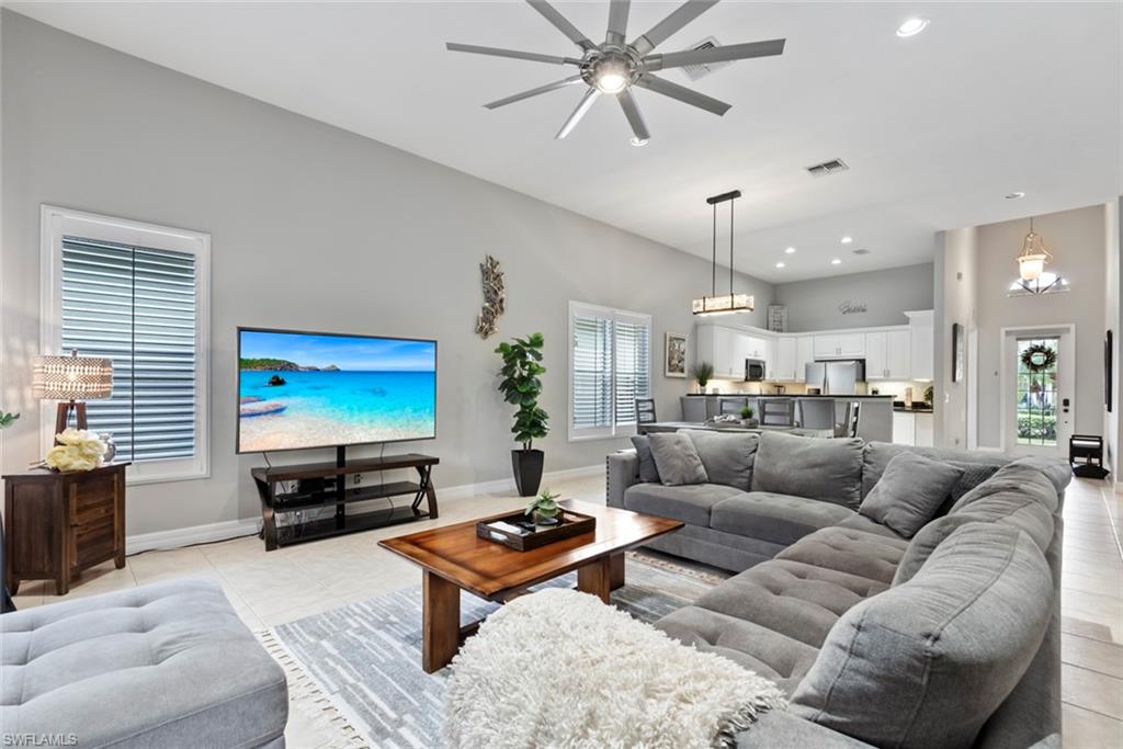 WILSHIRE LAKES - Residential Lease
