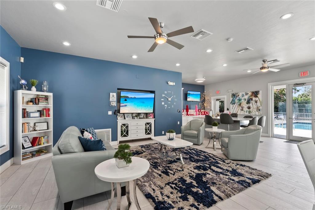 WILSHIRE LAKES - Residential Lease