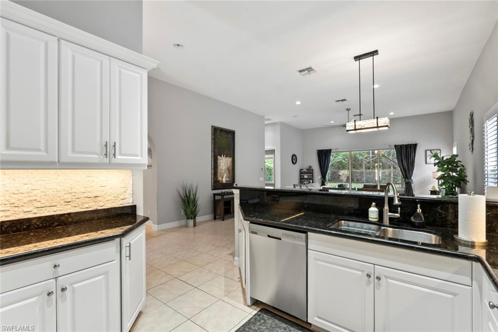 WILSHIRE LAKES - Residential Lease