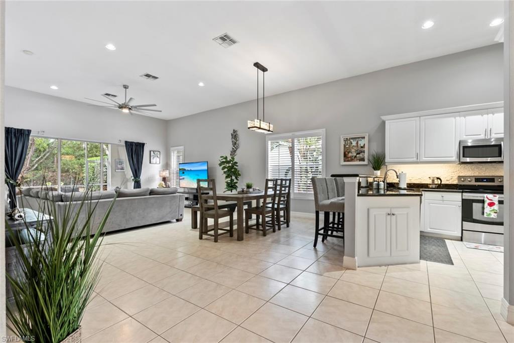 WILSHIRE LAKES - Residential Lease