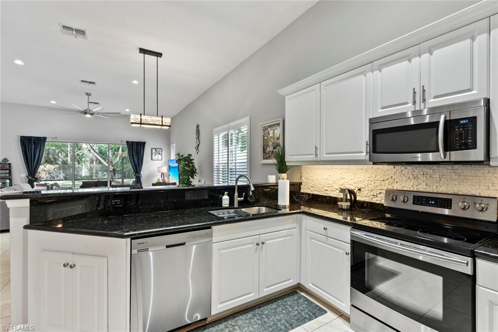 WILSHIRE LAKES - Residential Lease