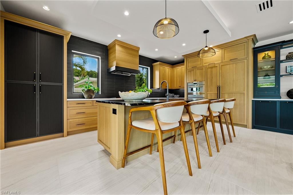 LAKE PARK - Residential