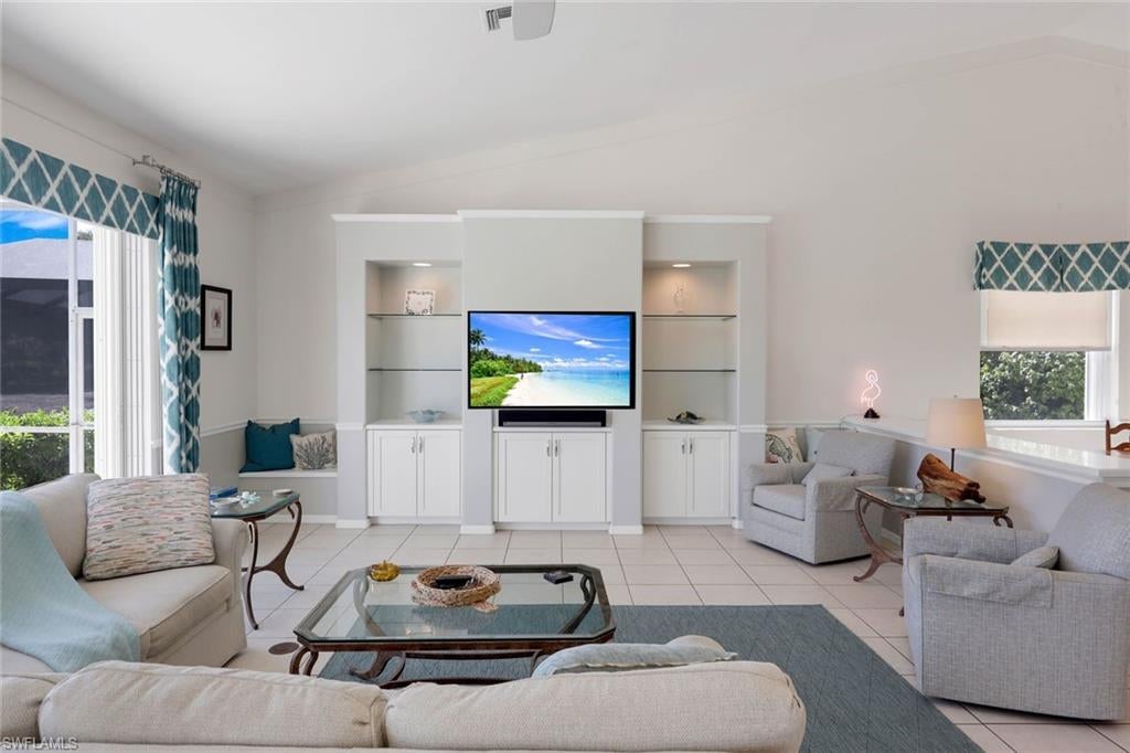 HIGHLAND WOODS - Residential