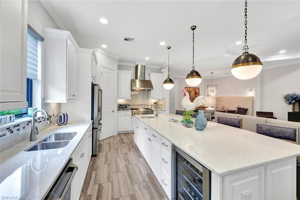 PEBBLE POINTE - Residential
