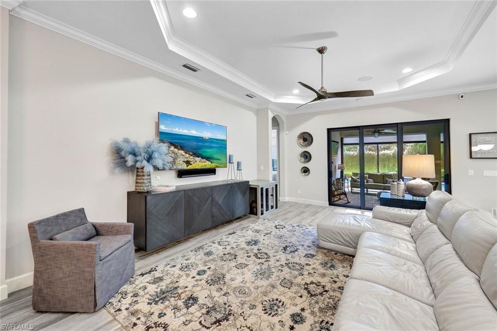 PEBBLE POINTE - Residential