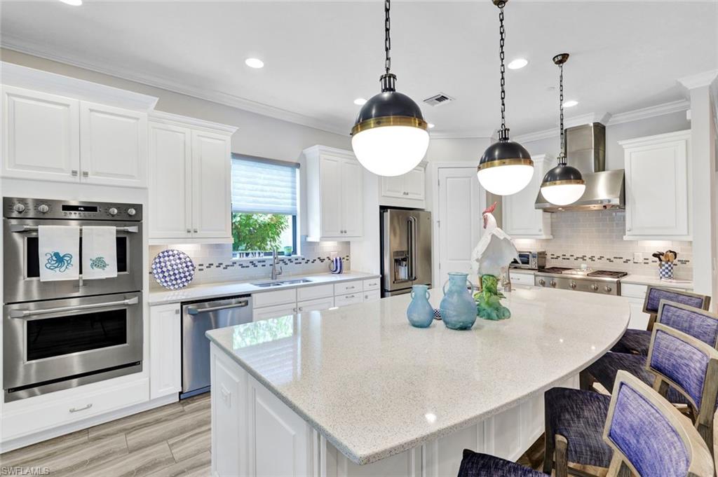 PEBBLE POINTE - Residential