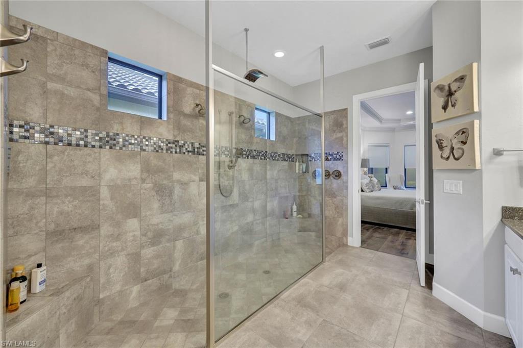 PEBBLE POINTE - Residential