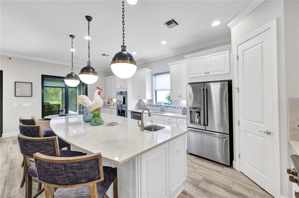 PEBBLE POINTE - Residential