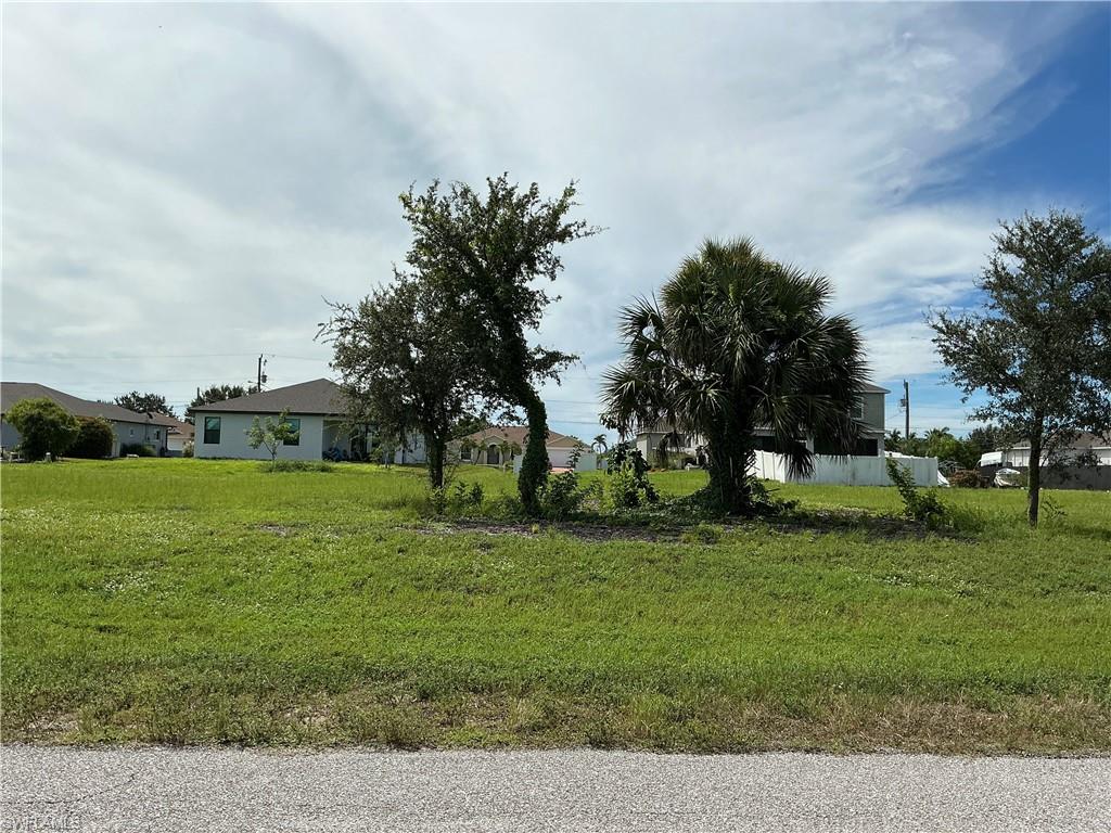 CAPE CORAL - Land
