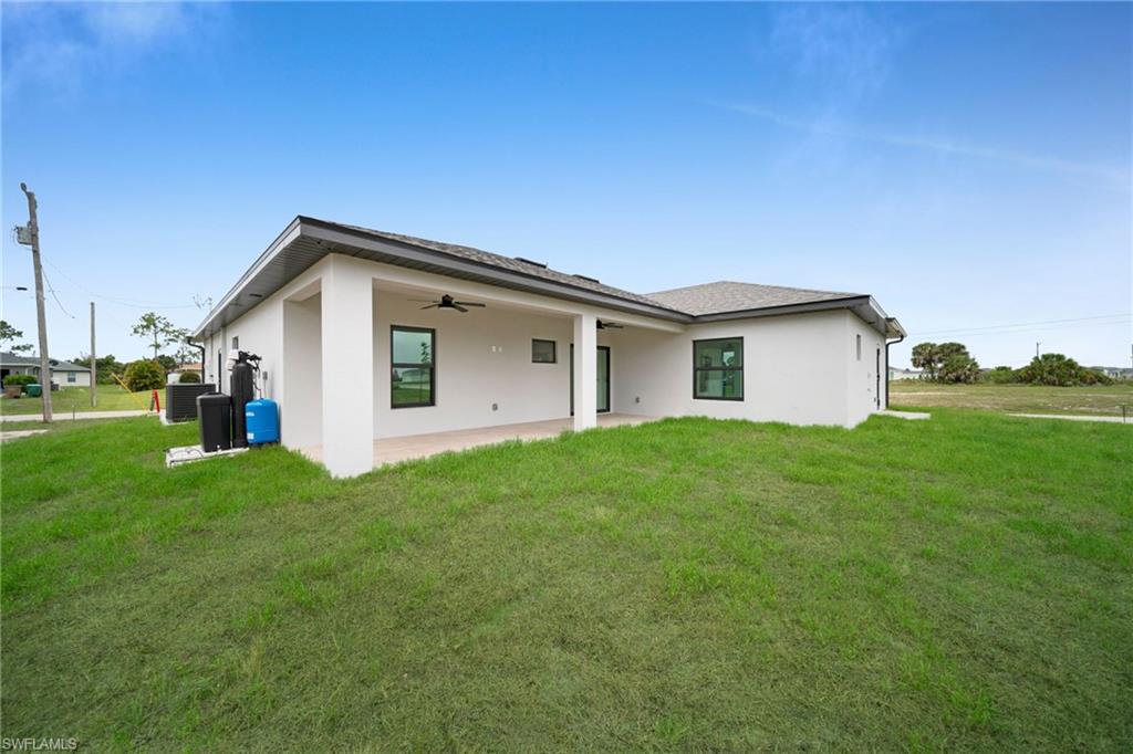 CAPE CORAL - Residential