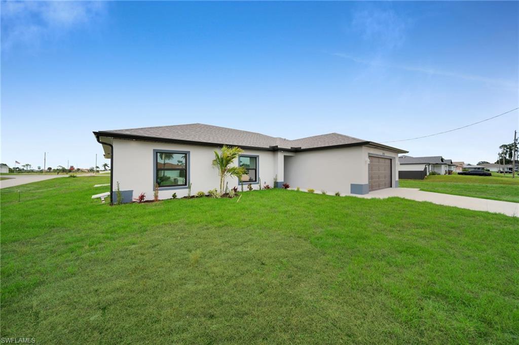 CAPE CORAL - Residential