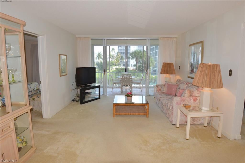 CRECIENTE CONDO NORTH - Residential